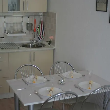 Appartement Elma *